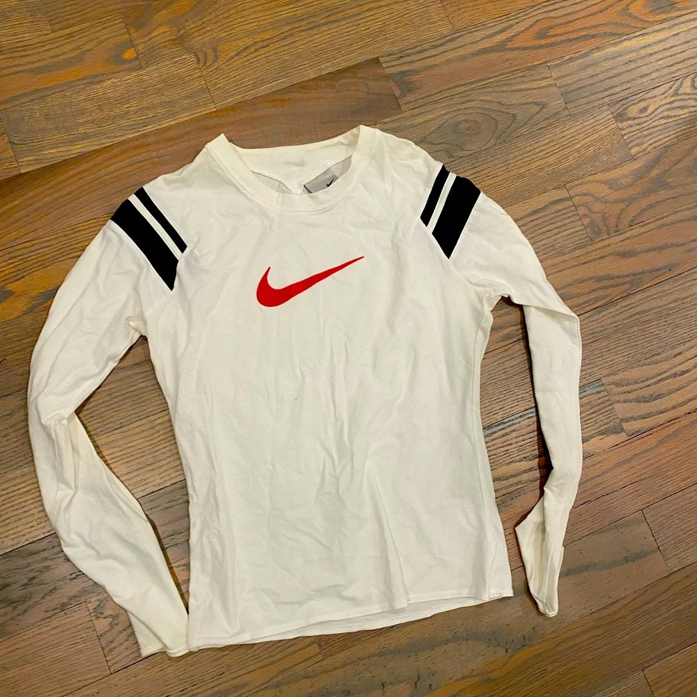 Nike women blouse size M